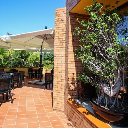 Baia Di Ulisse Wellness & Spa San Leone Exterior foto